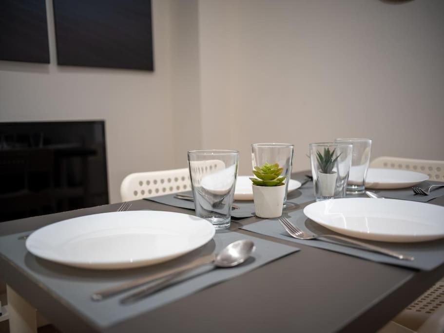 Appartement Tout Equipe Au Coeur Du Panier Vieux Port Марсель Екстер'єр фото